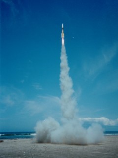 Cover Photo of S.SHIOTA's Model Rocke Page No. 22: Koich KATO's H-2A Rocket launch